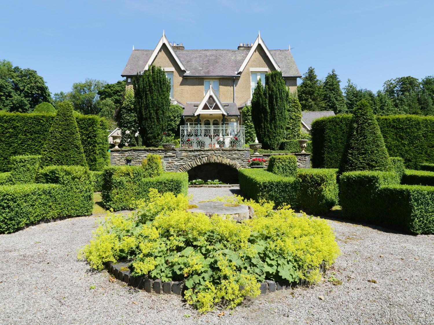 Aber Clwyd Manor Villa Derwen Exterior photo