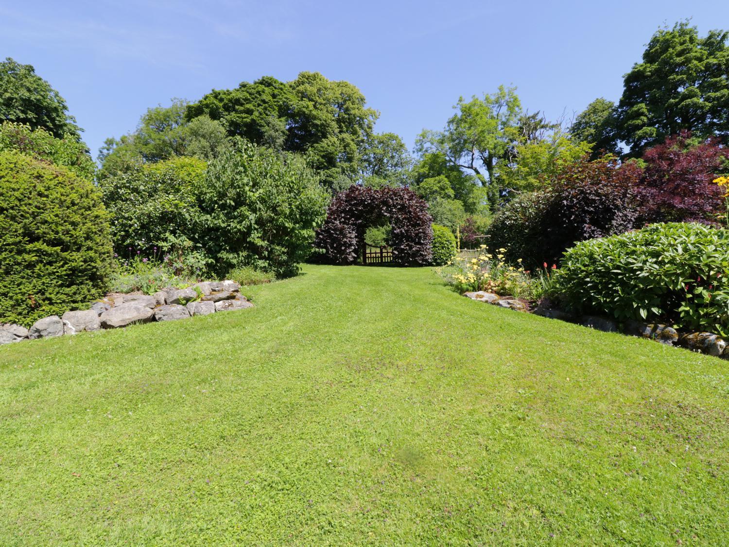 Aber Clwyd Manor Villa Derwen Exterior photo